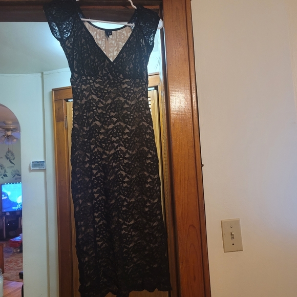 Trixxi Black Lace Dress with Nude Slip attached - Picture 10 of 10